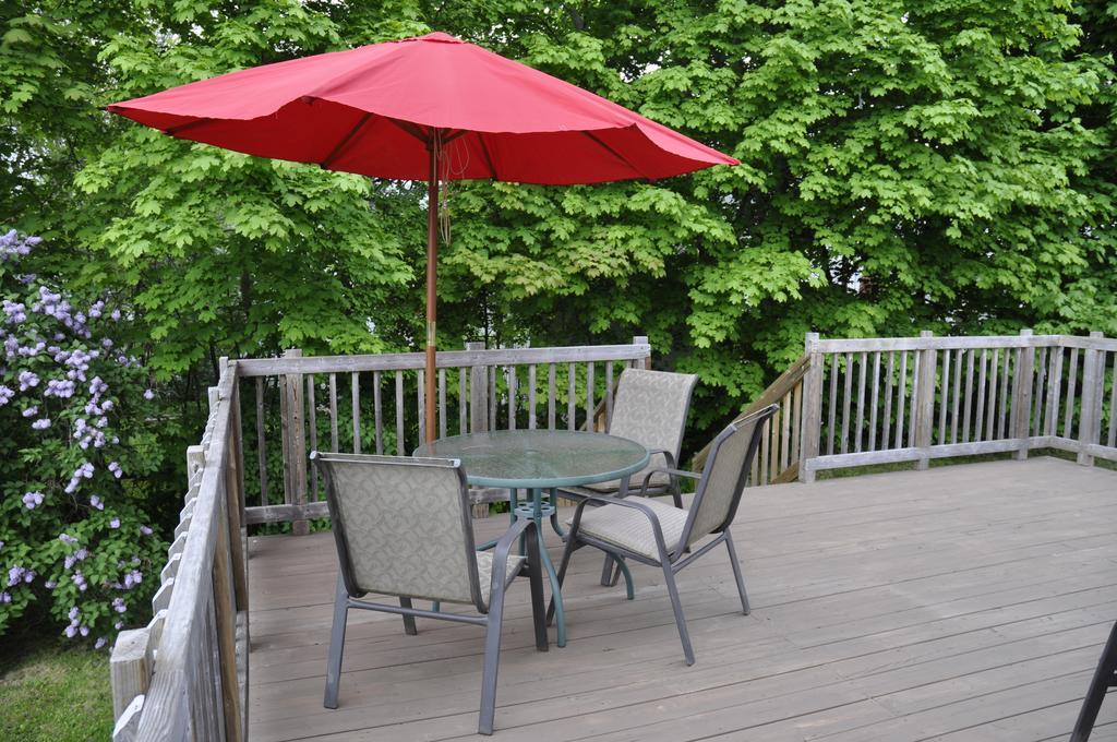 Moncton Suites - Downtown 81 Maple المظهر الخارجي الصورة