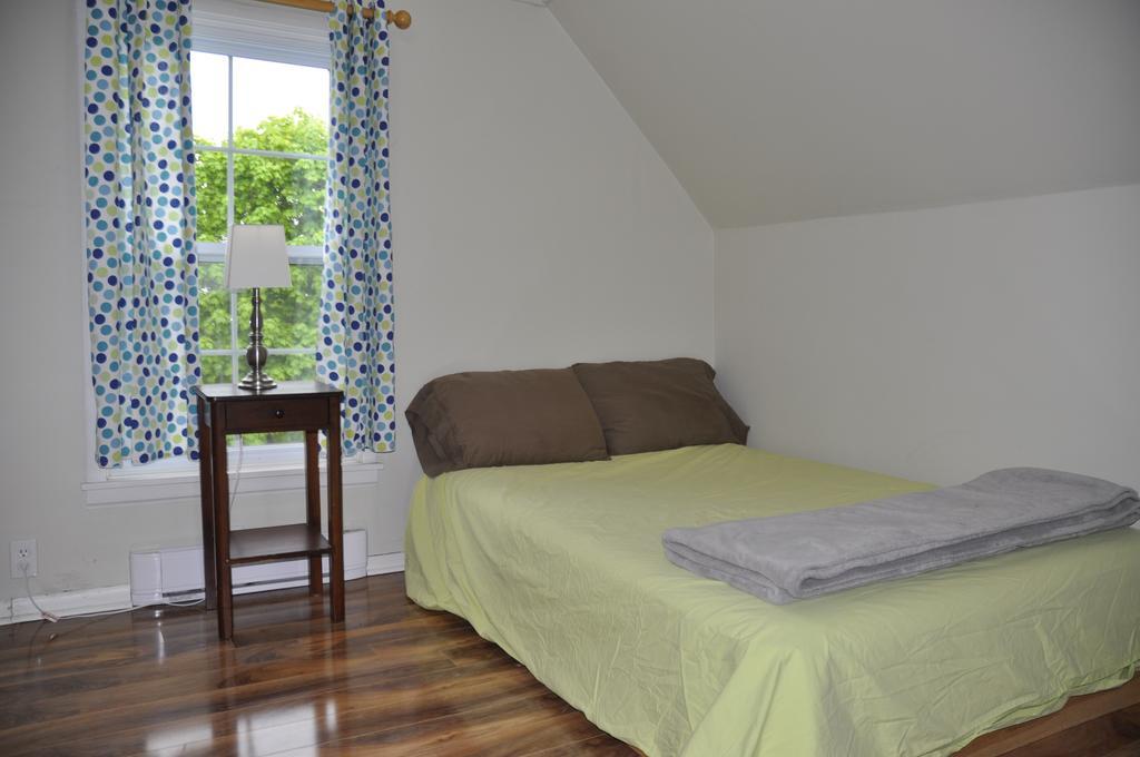 Moncton Suites - Downtown 81 Maple المظهر الخارجي الصورة